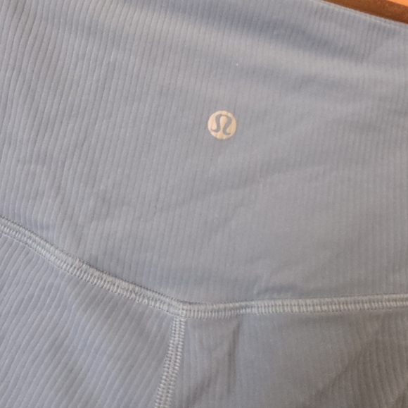 Lululemon RIBBED high Rise Utility Crop 23" - Picture 4 of 6